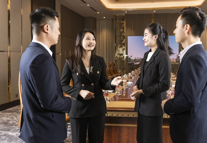 Unforgettable, Personalised Meetings

