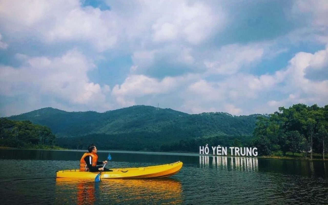 Hồ Yên Trung - Du lịch hè Quảng Ninh